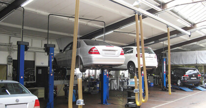 exhaust-extraction-medium-garage.jpg