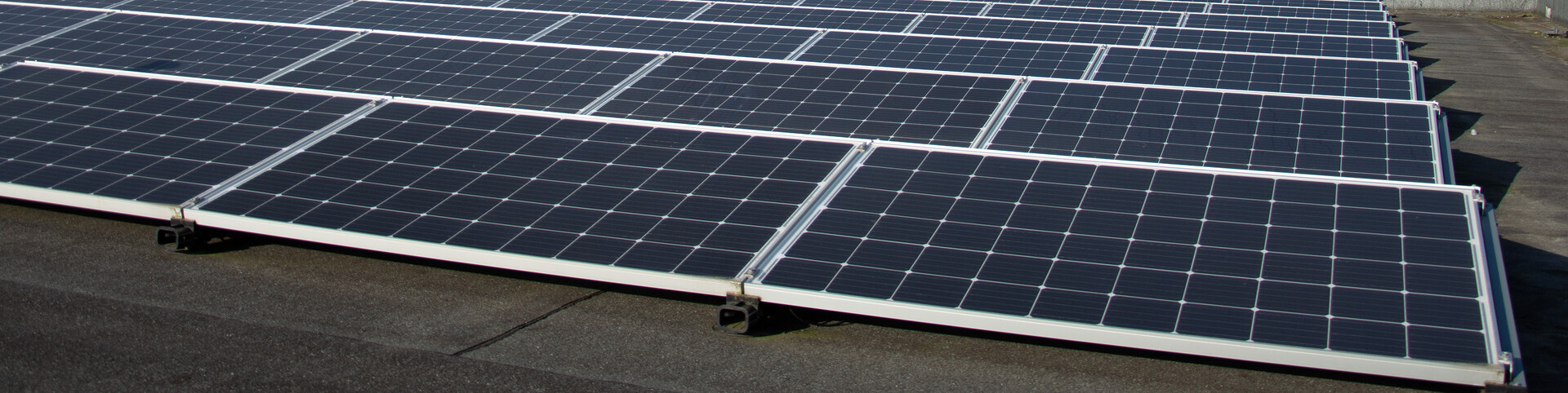 Bannière des panneaux solaires Plymovent à Alkmaar