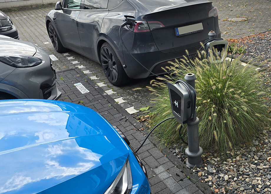 Electric cars at Plymovent office in Germany